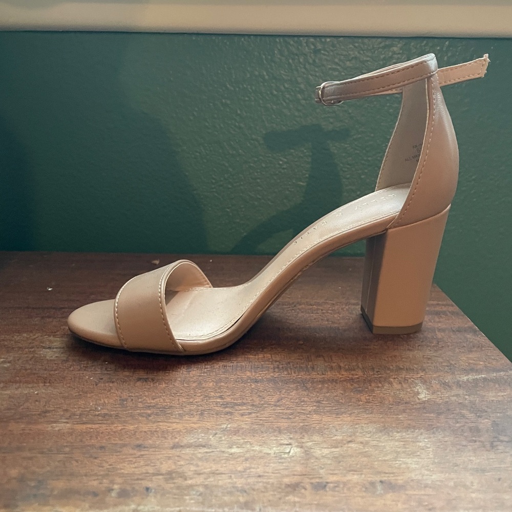 Perfect Wedding Heels - Picture 4 of 5